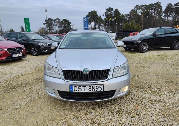 Skoda Octavia cena 19900 przebieg: 297000, rok produkcji 2012 z Pieszyce małe 277